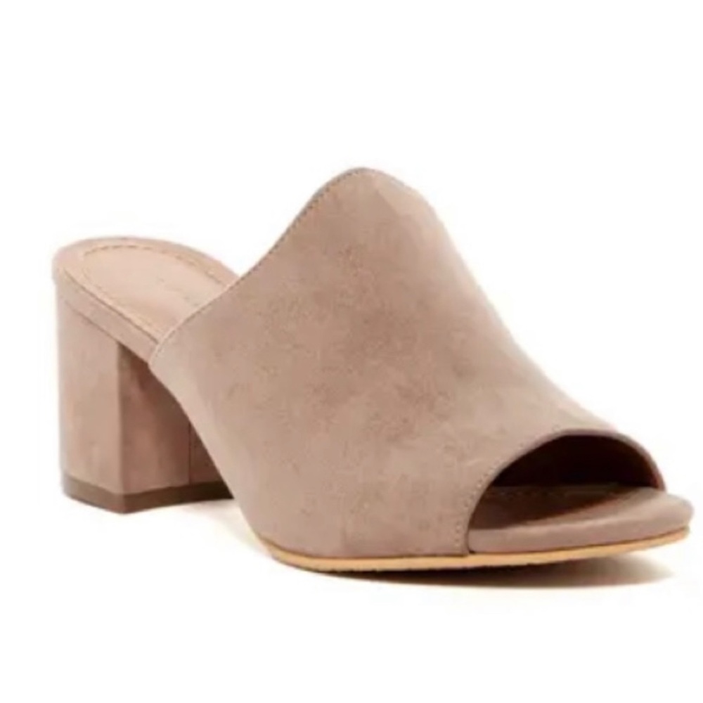 Block Tan Heels